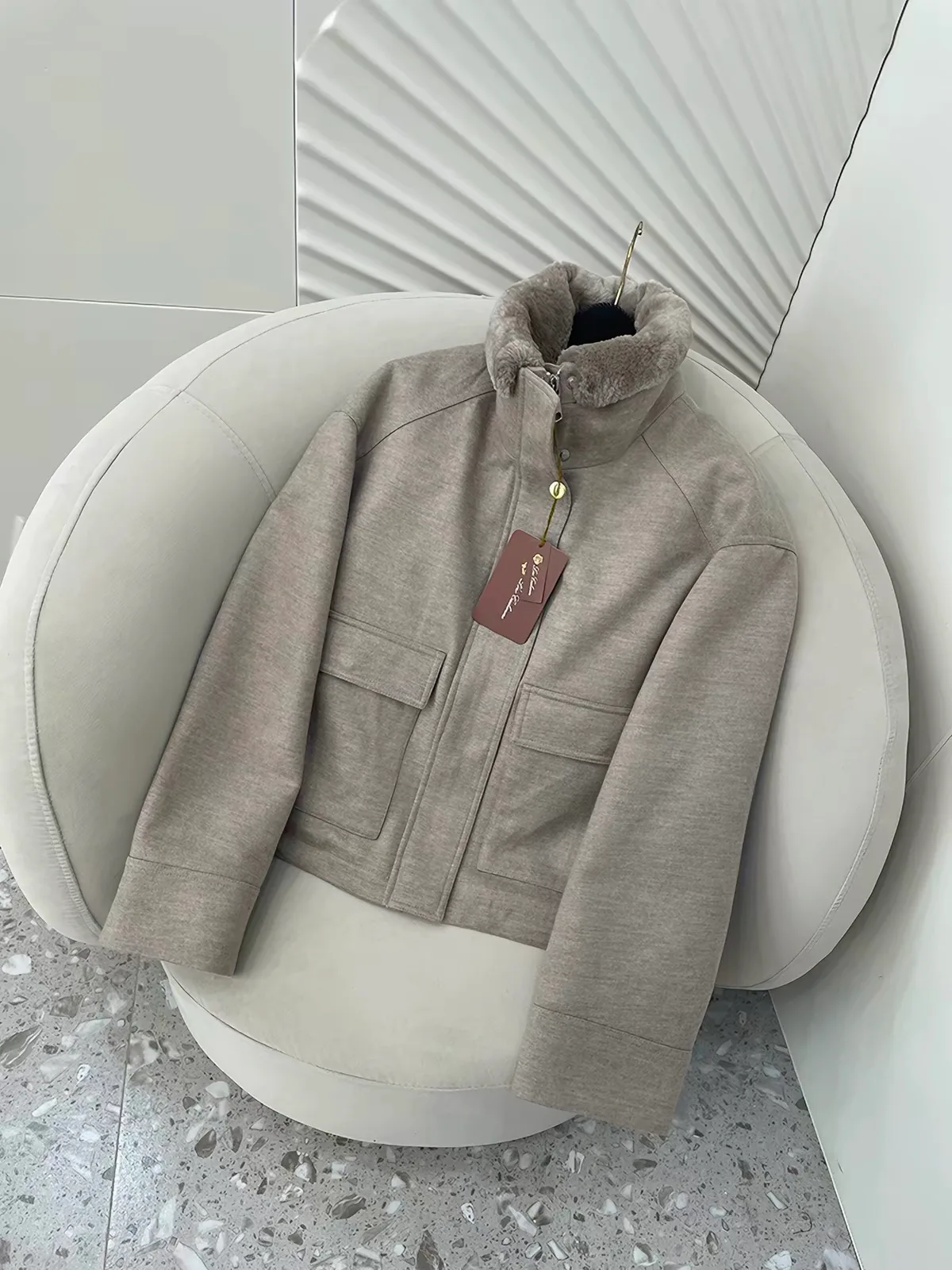 Куртки И Пуховики Женские Loro Piana 18376056