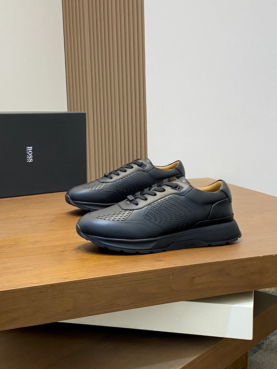 Кроссовки Мужские Hugo Boss 338041