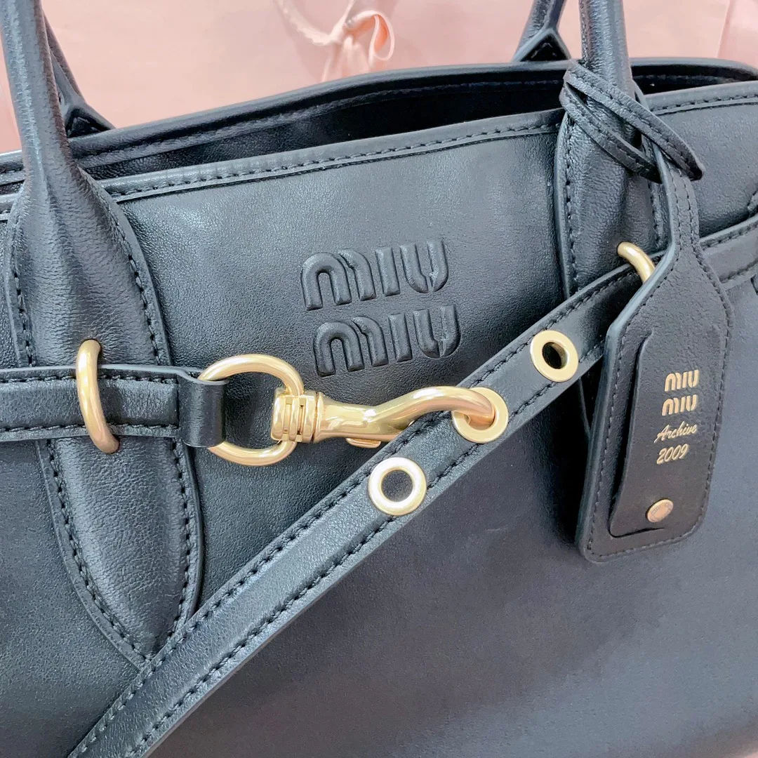 Классические Сумки Женские Miu Miu 18004738