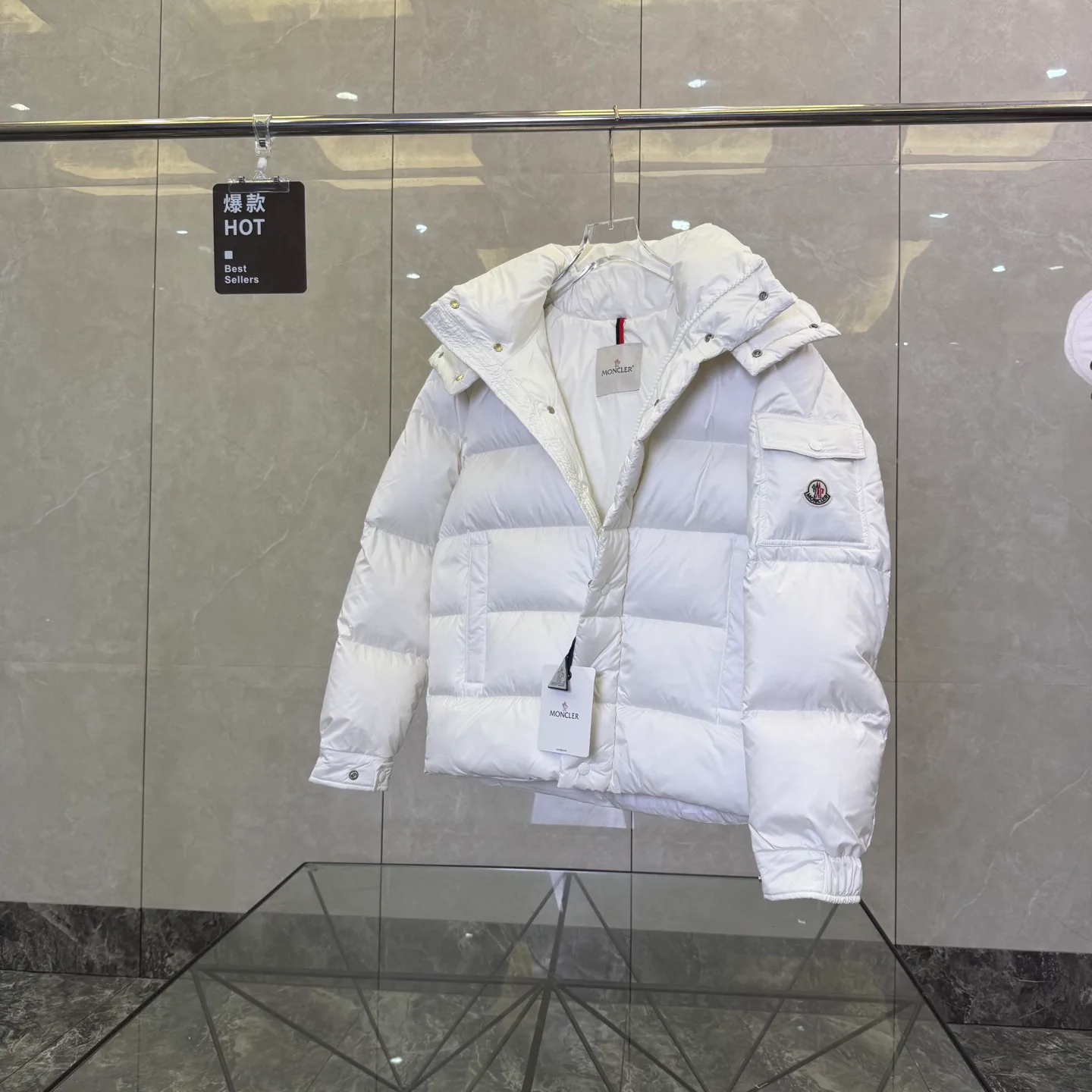 Куртки И Пуховики Женские Moncler 17949513