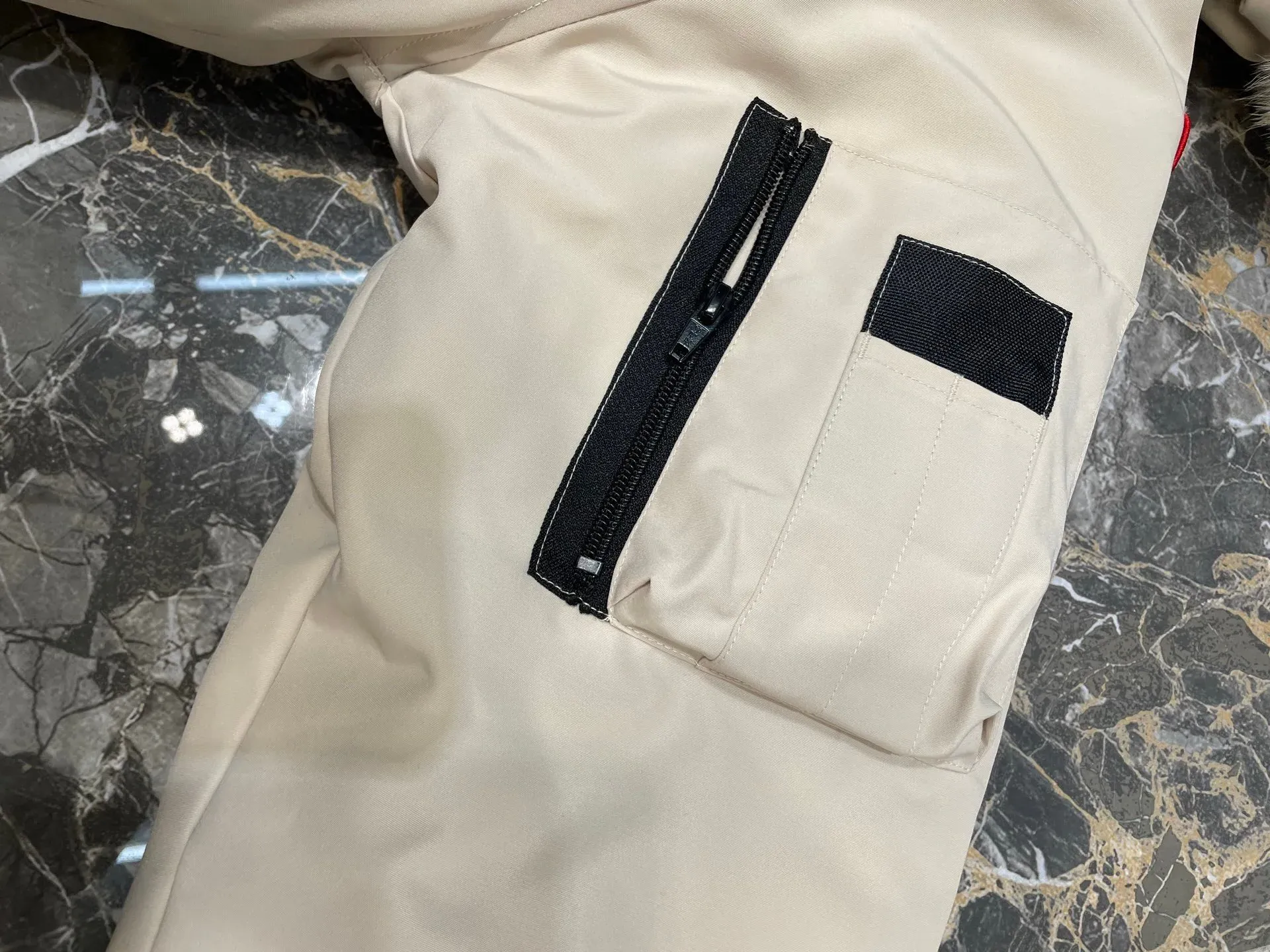 Куртки Женские Canada Goose 362563