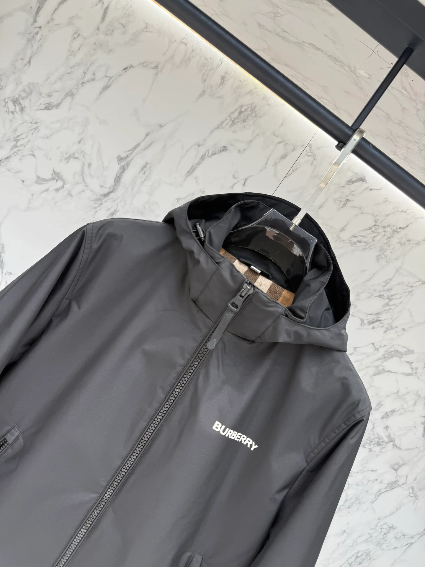Куртки И Пуховики Женские Burberry 17944115