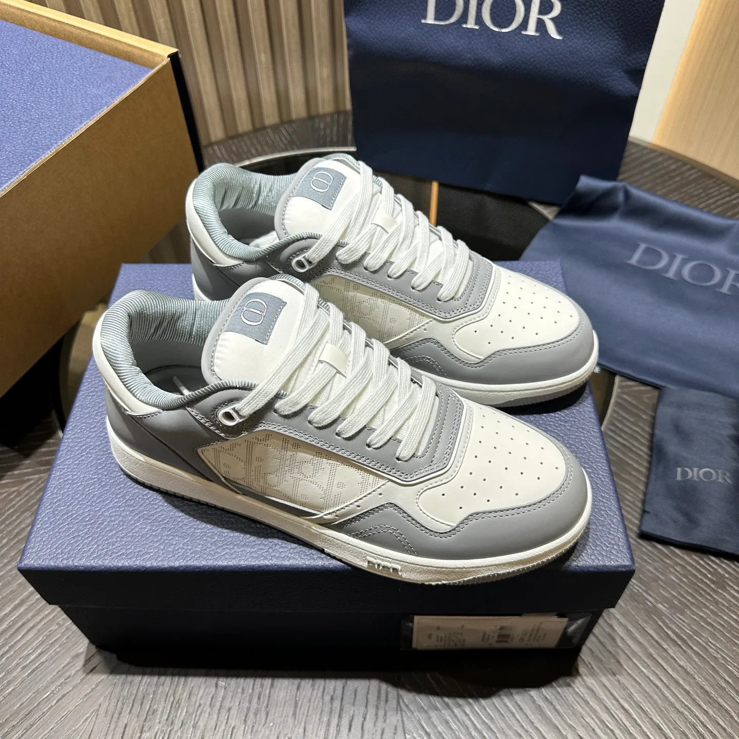 Кроссовки Женские Christian Dior 19544713