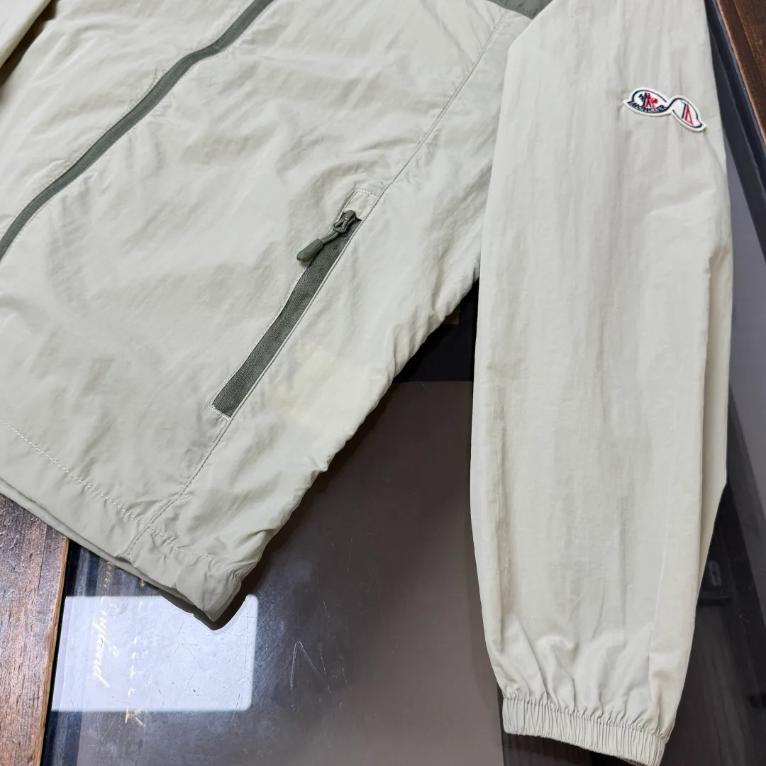 Куртки И Пуховики Мужские Moncler 17286042