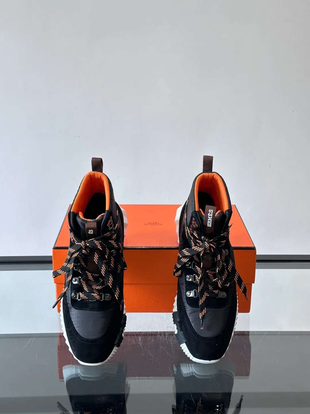 Кроссовки Женские Hermes 211849