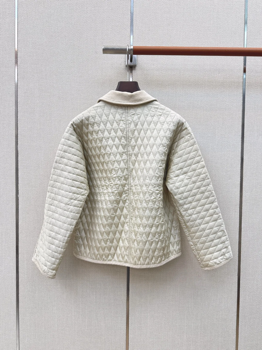 Куртки И Пуховики Женские Burberry 18225619