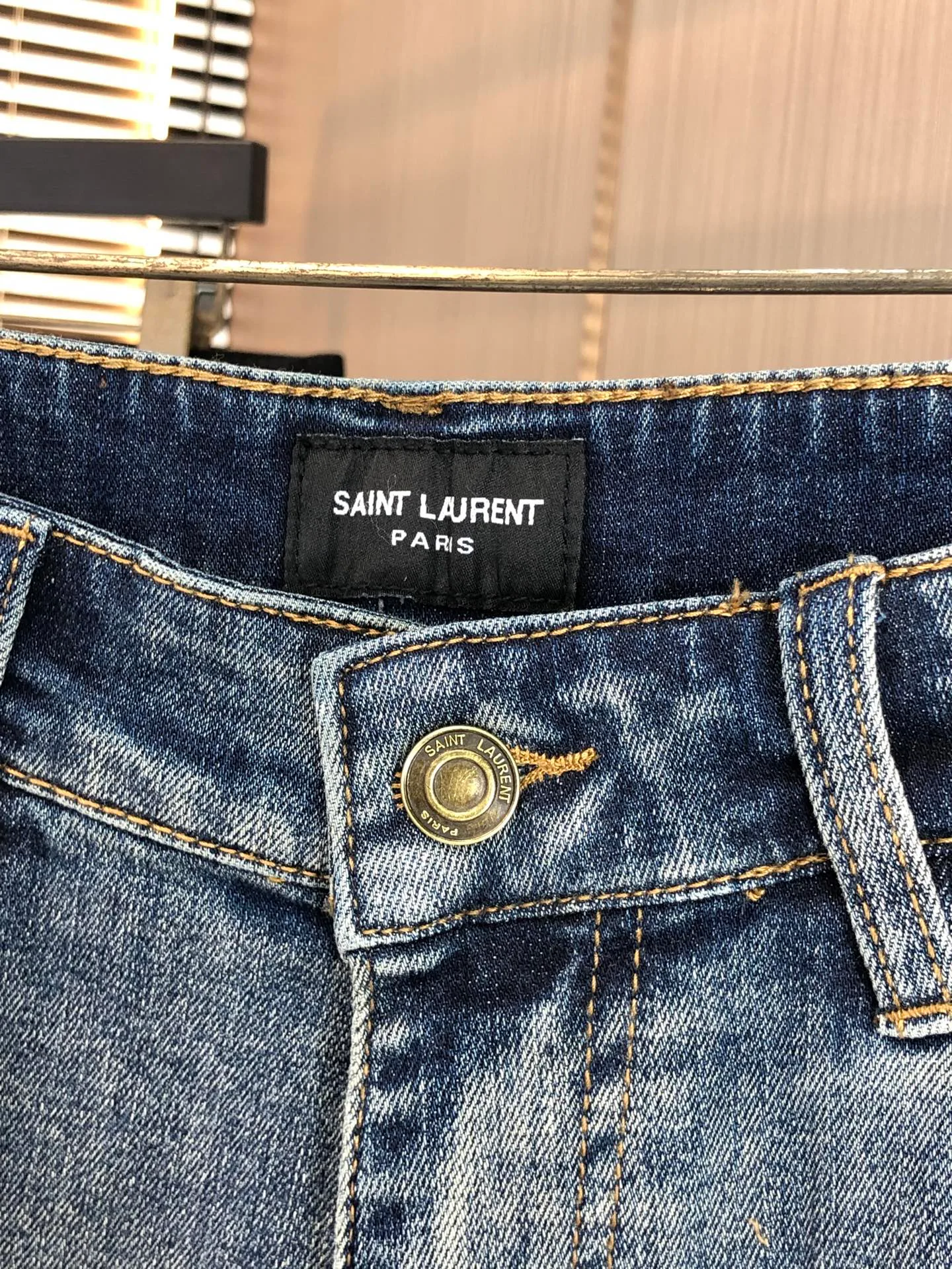 Джинсы Женские Saint Laurent 10186850