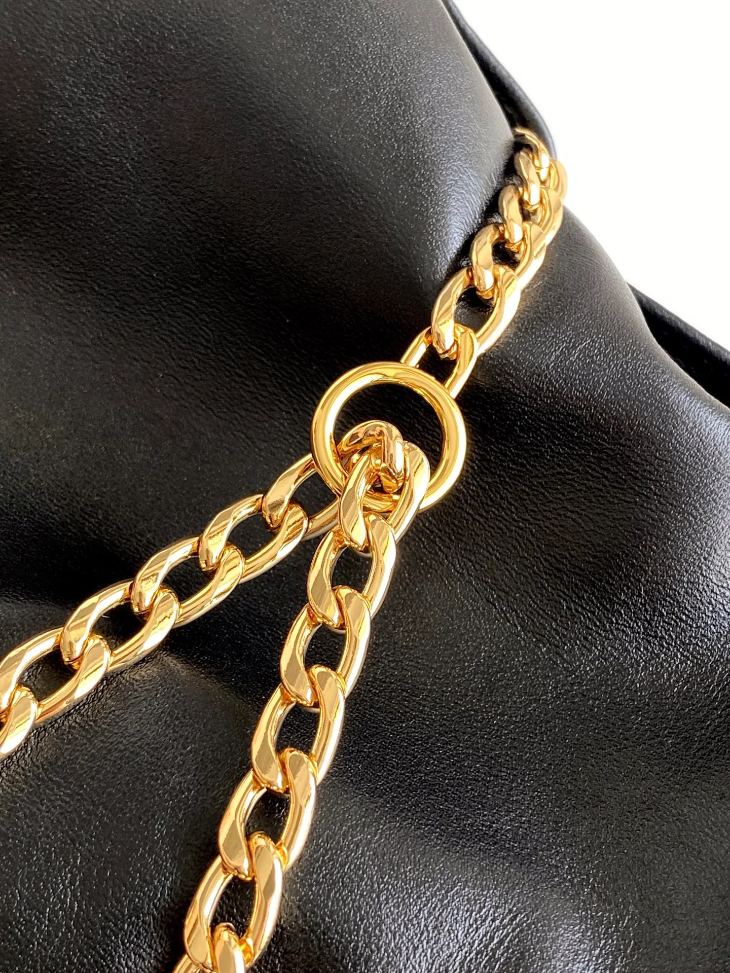 Классические Сумки Женские Prada 13368498