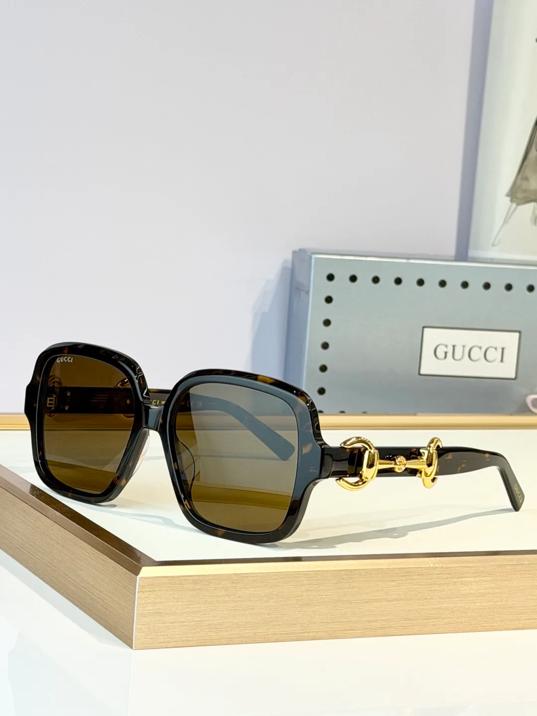 Очки Gucci 18540774