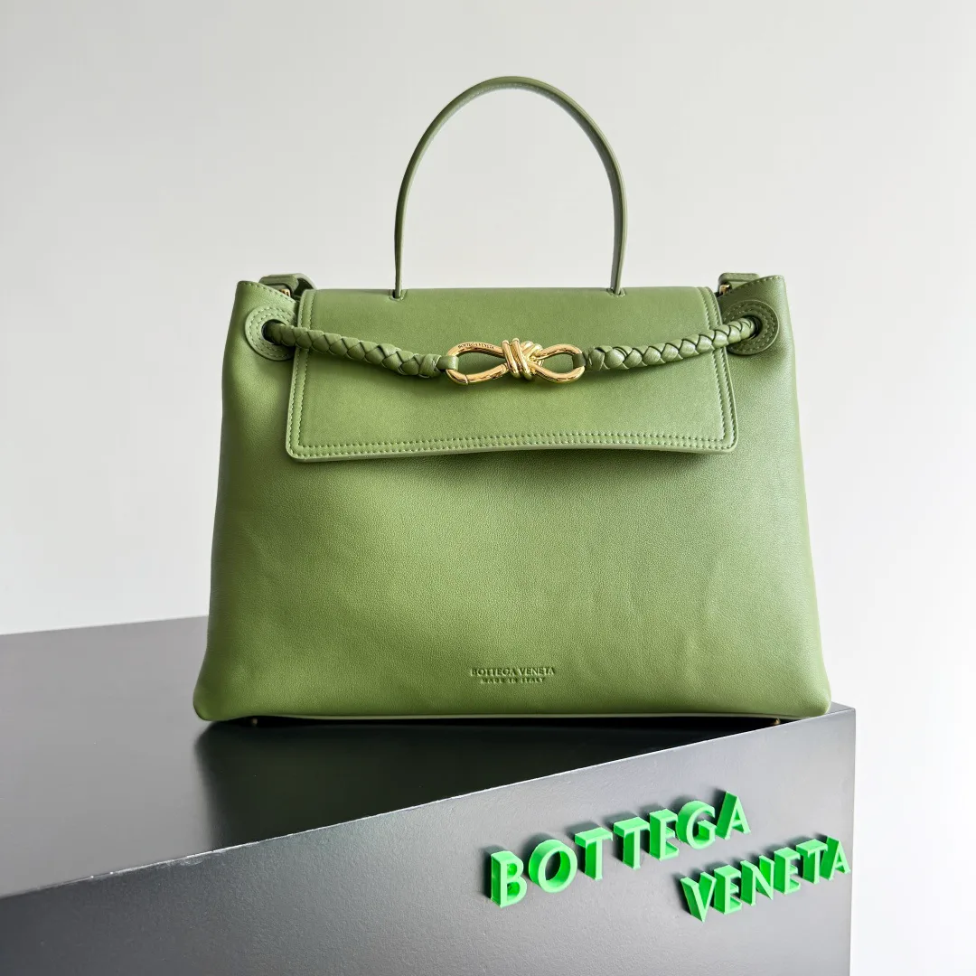 Классические Сумки Женские Bottega Veneta 16878907