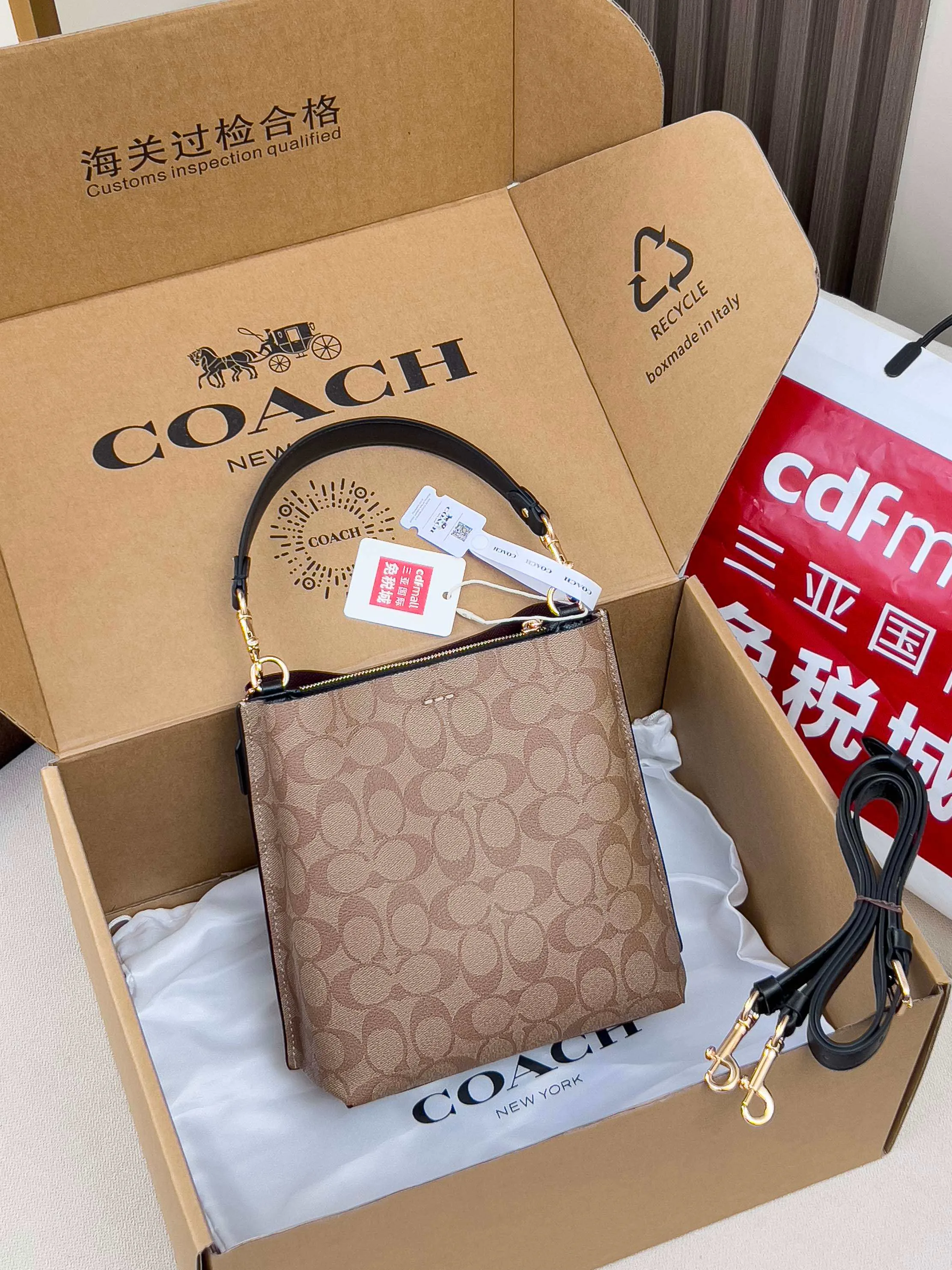 Классические Сумки Женские Coach 11204162