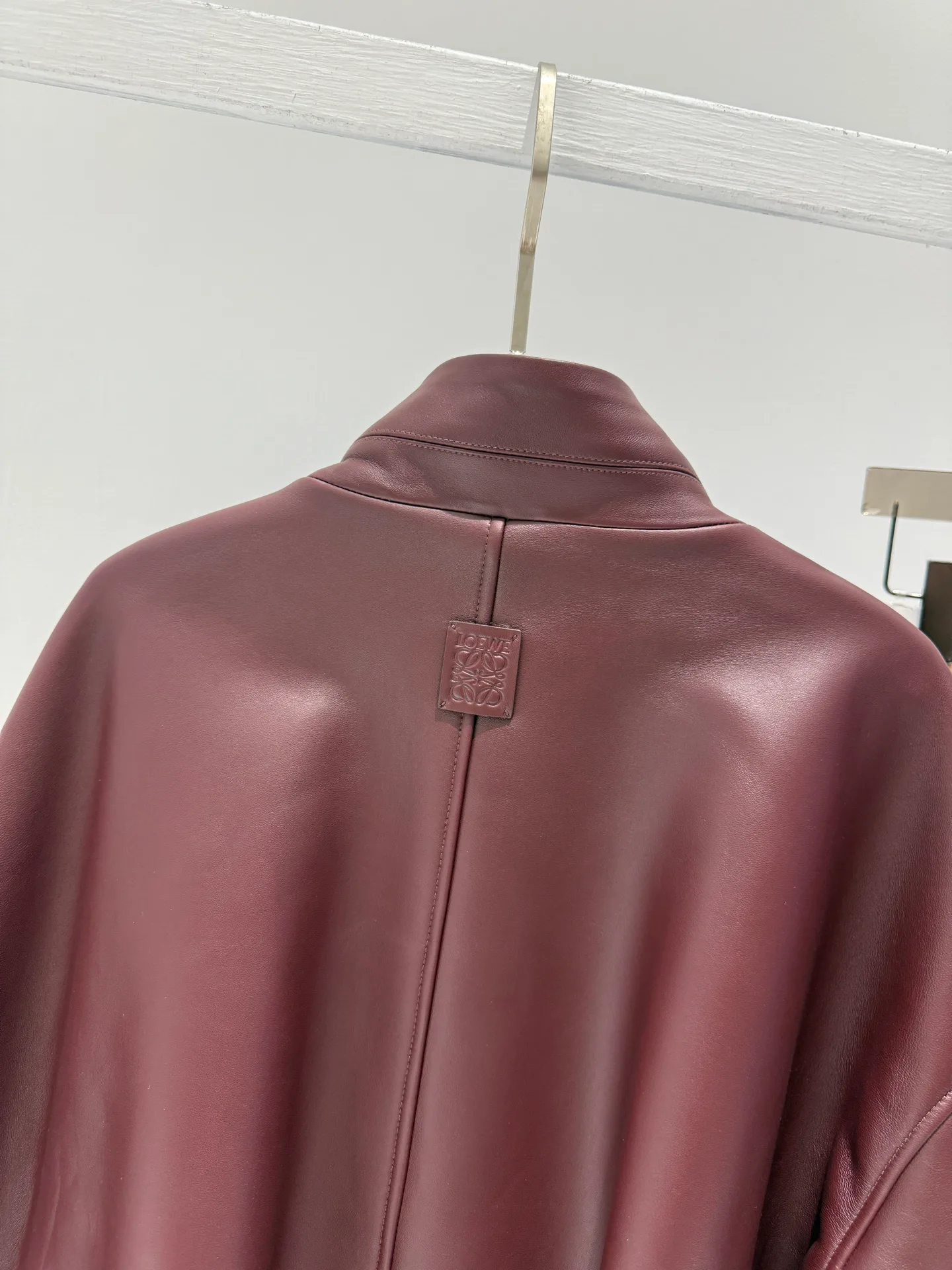 Кожаные Куртки И Дублёнки Женские Loewe 11868479