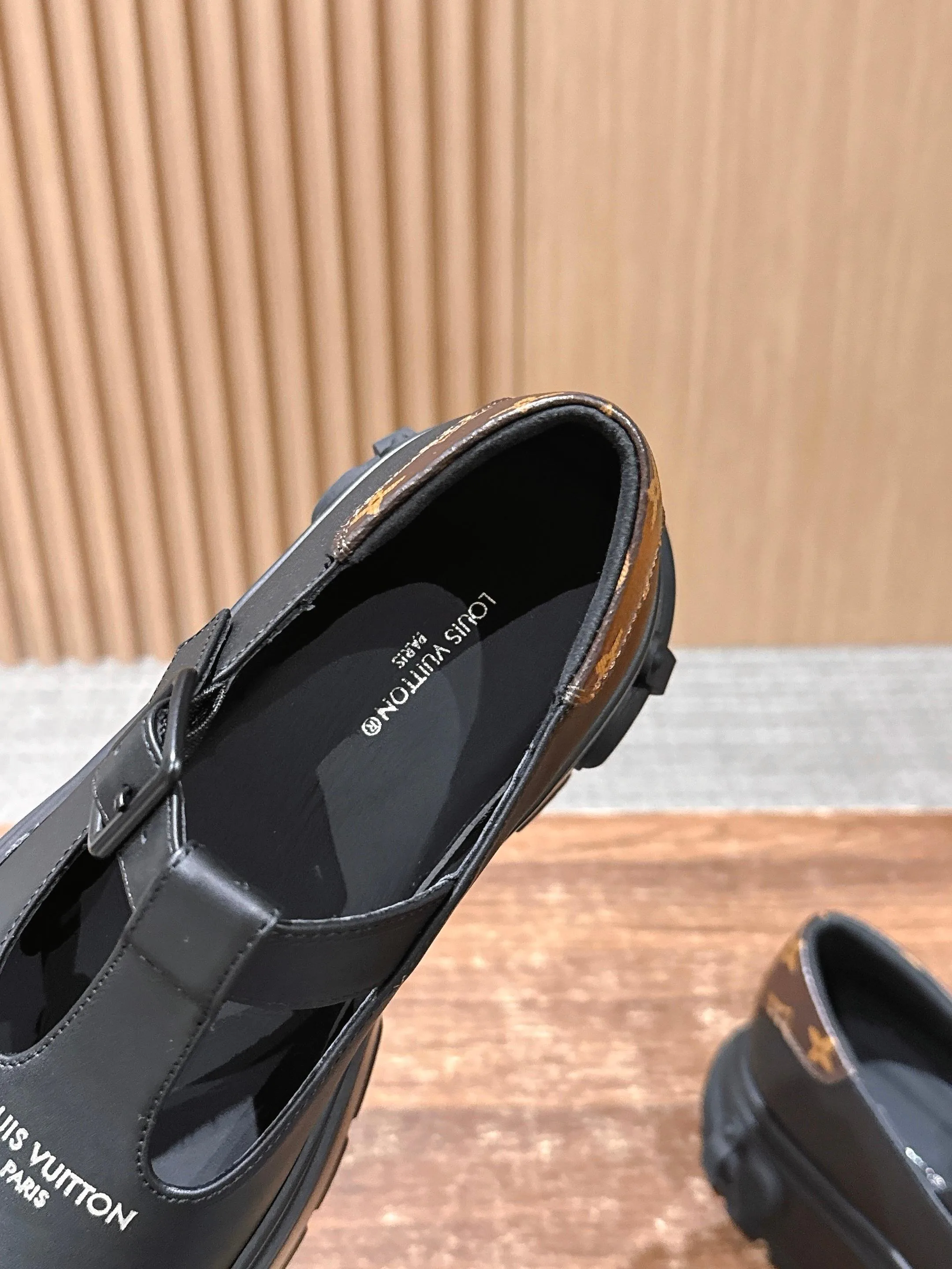 Туфли Женские Louis Vuitton 4385829