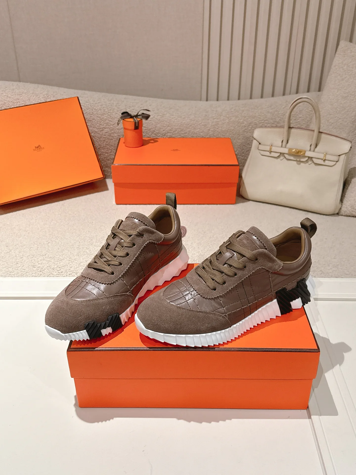 Кроссовки Женские Hermes 12783909