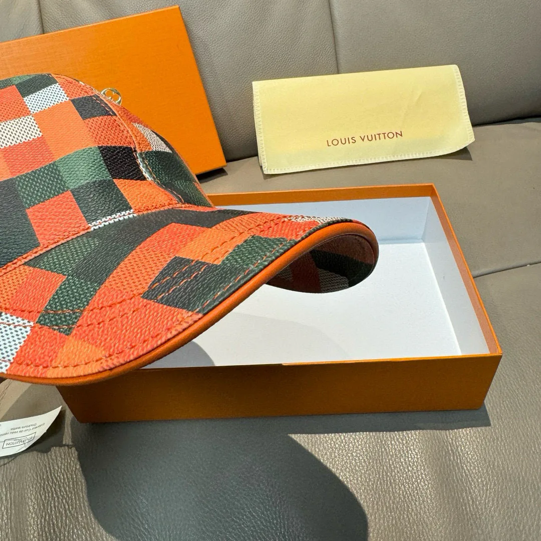 Головные Уборы Louis Vuitton 17044