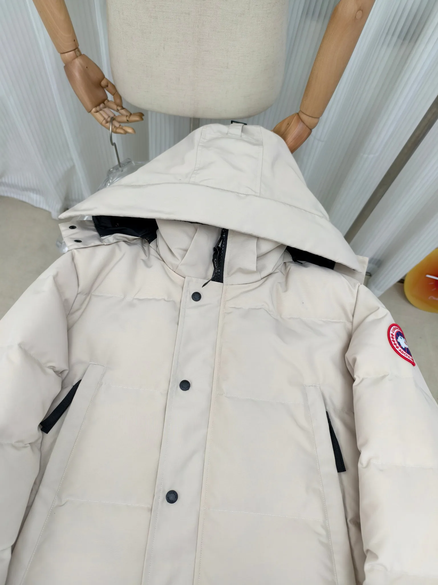 Куртки И Пуховики Женские Canada Goose 4022689