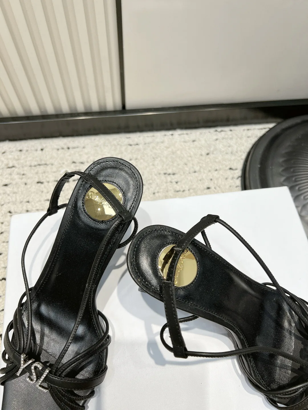 Босоножки Женские Saint Laurent 17578058