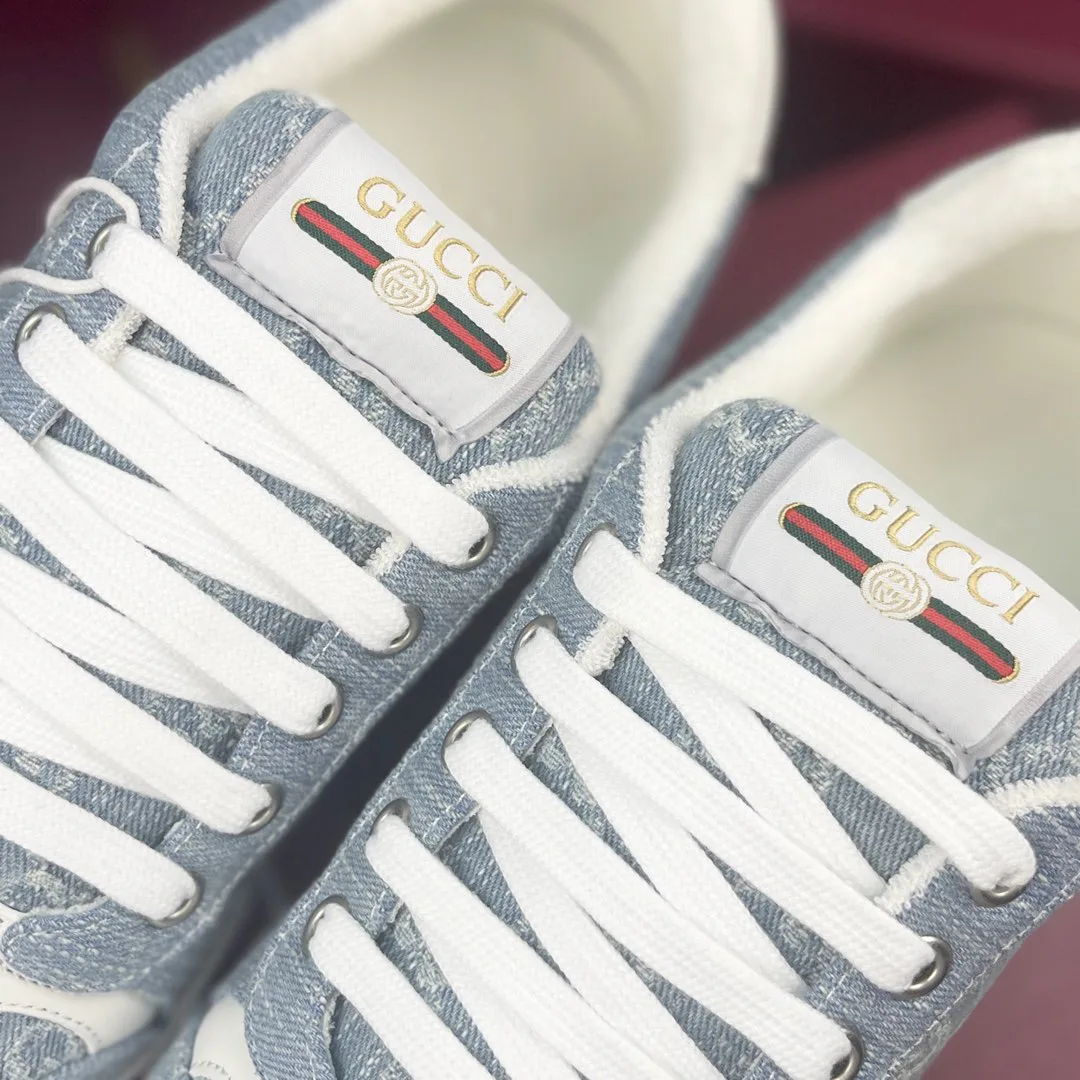 Кроссовки Женские Gucci 425265