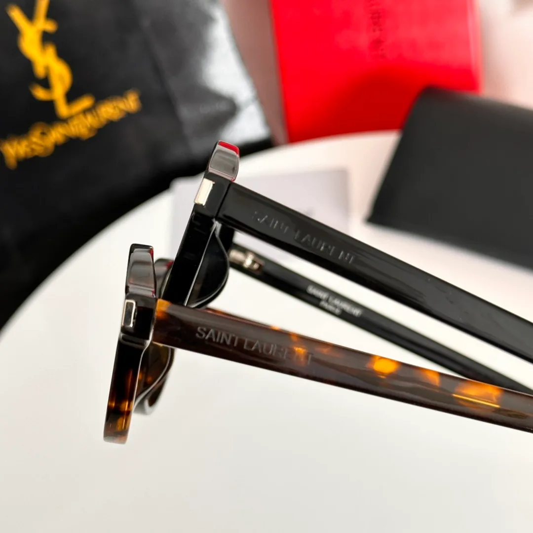 Очки Saint Laurent 13542692