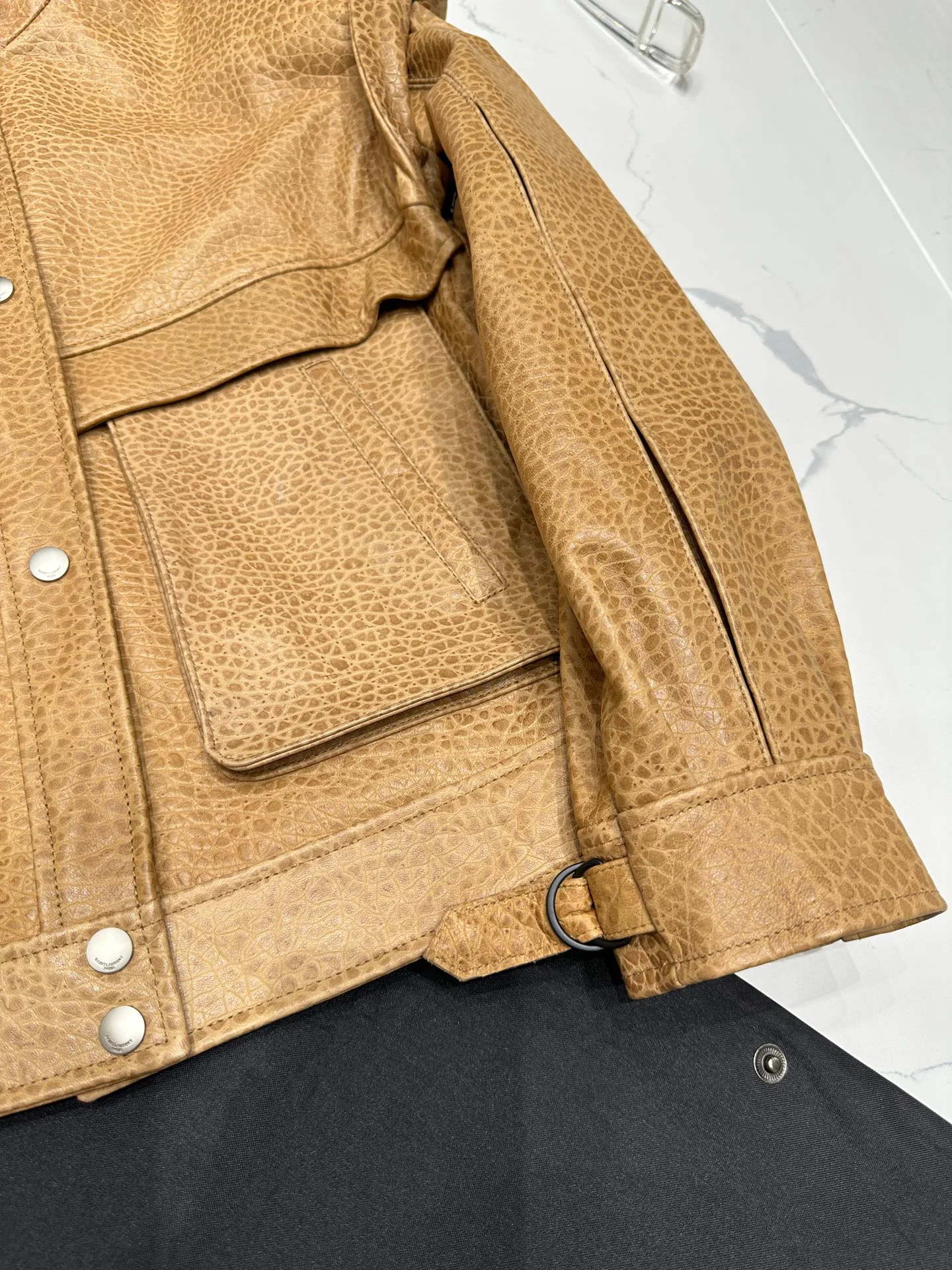 Кожаные Куртки И Дублёнки Женские Saint Laurent 11598149