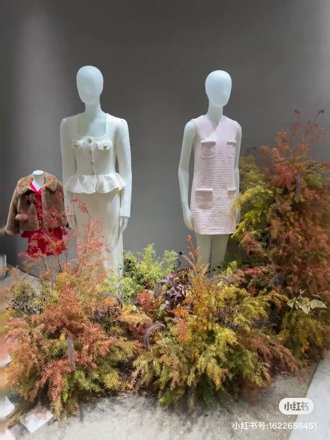 Платья Женские Chanel 26578