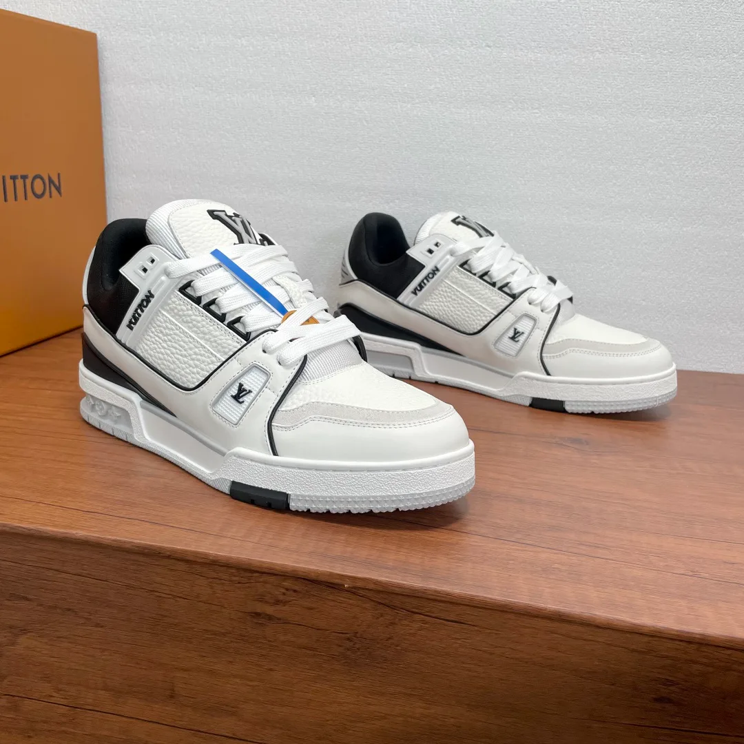 Кроссовки Мужские Louis Vuitton 11602238