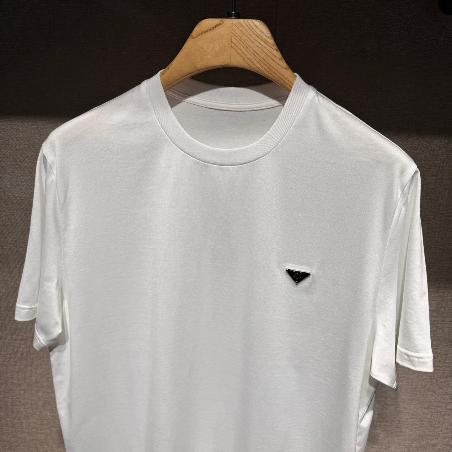 Футболки Женские Prada 13479690