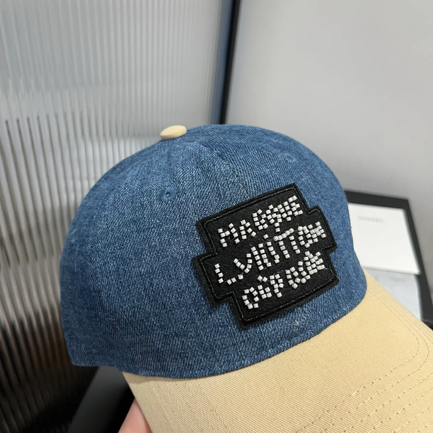 Головные Уборы Louis Vuitton 10874