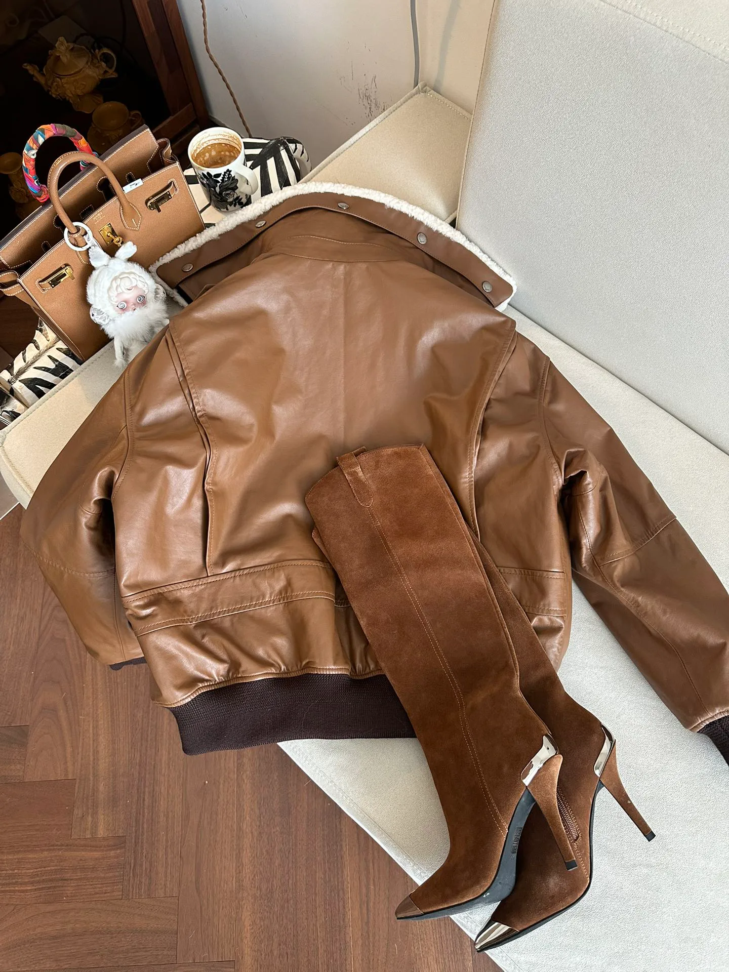 Кожаные Куртки И Дублёнки Женские Saint Laurent 1504928