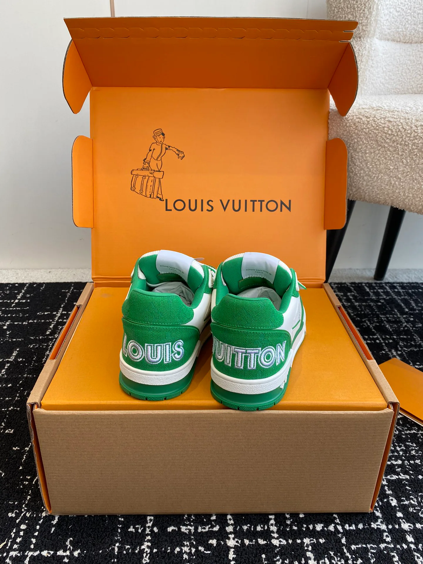 Кроссовки Женские Louis Vuitton 5438157