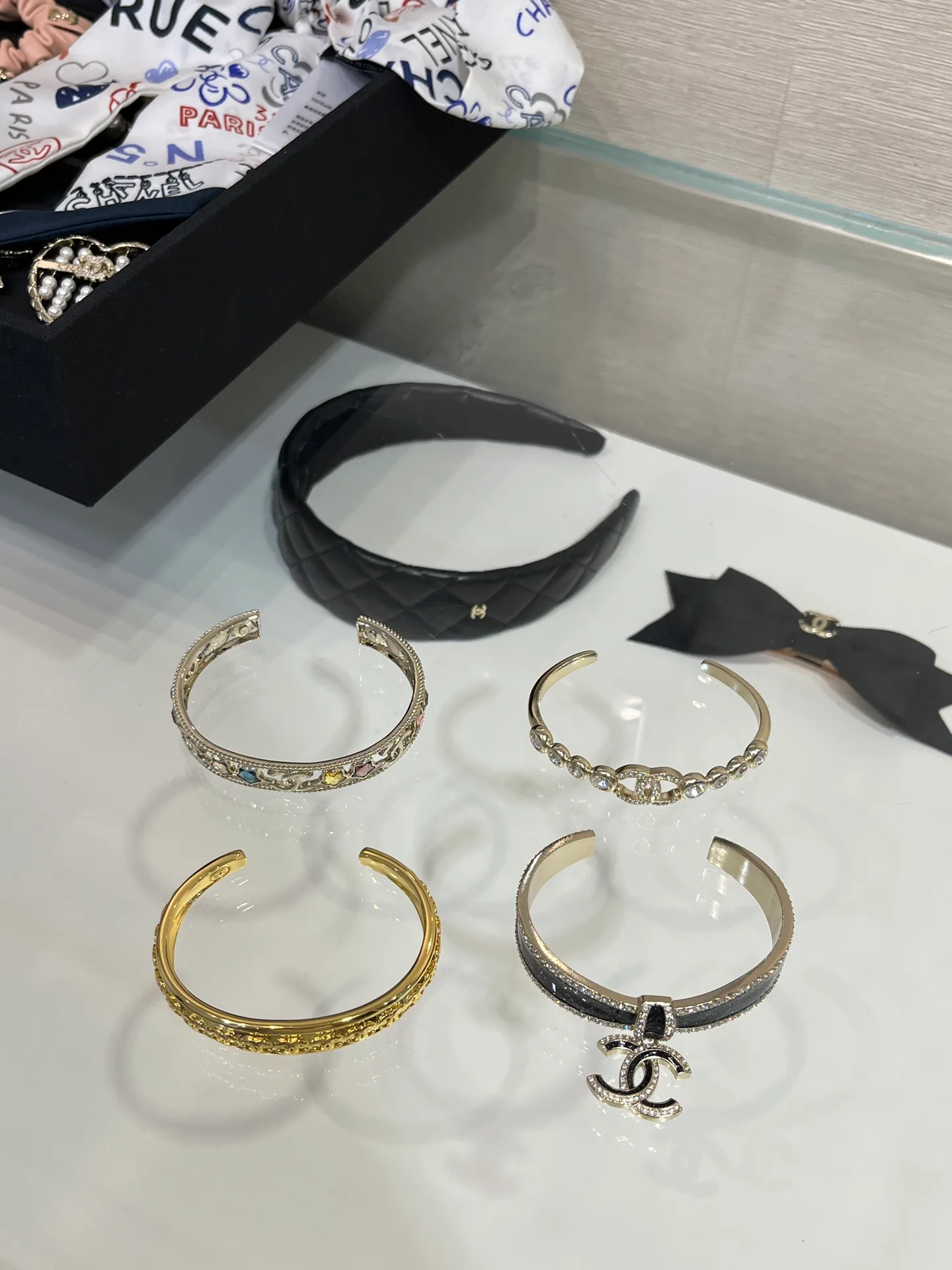 Бижутерия Chanel 70924