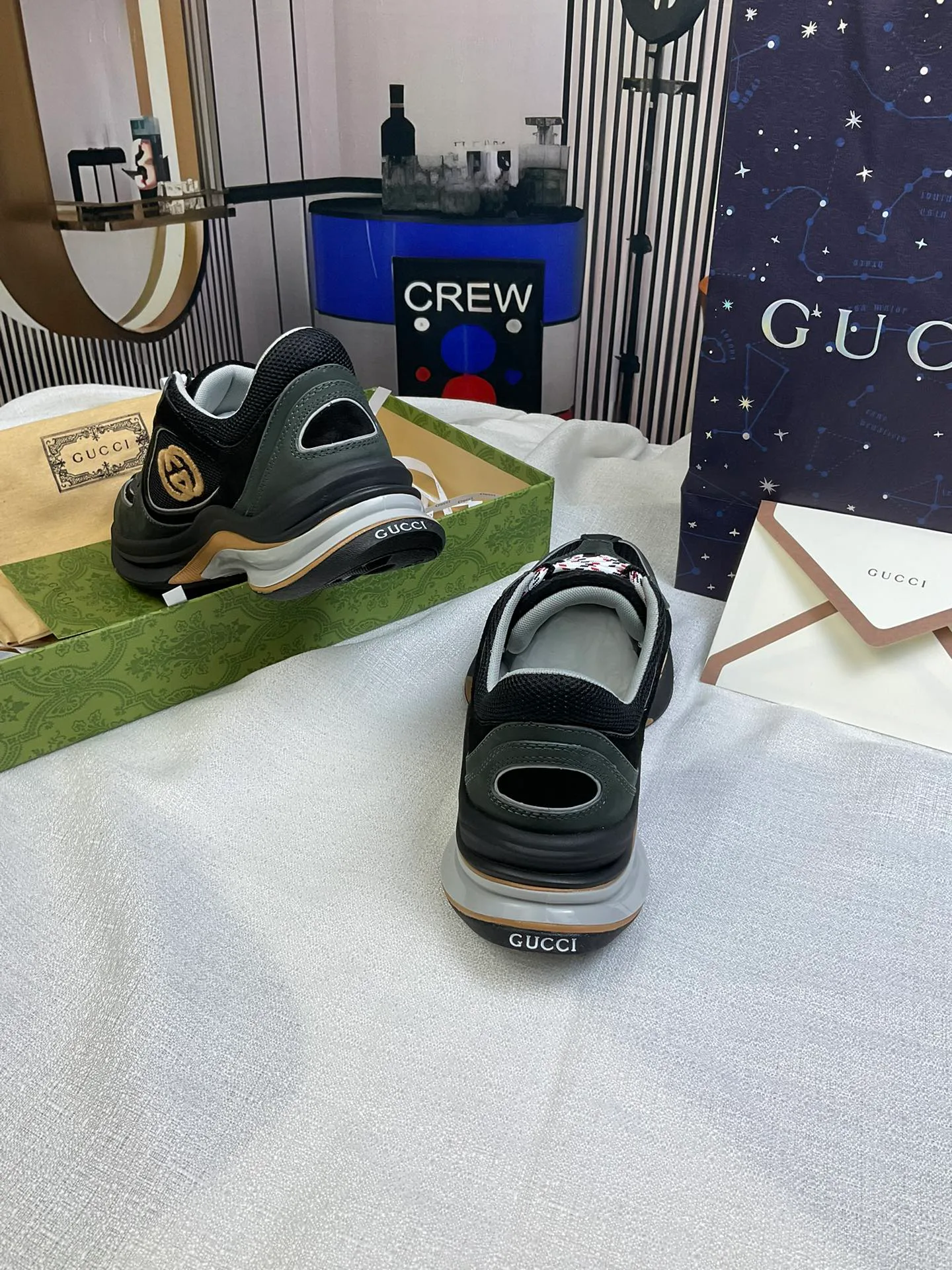 Кроссовки Женские Gucci 5120056