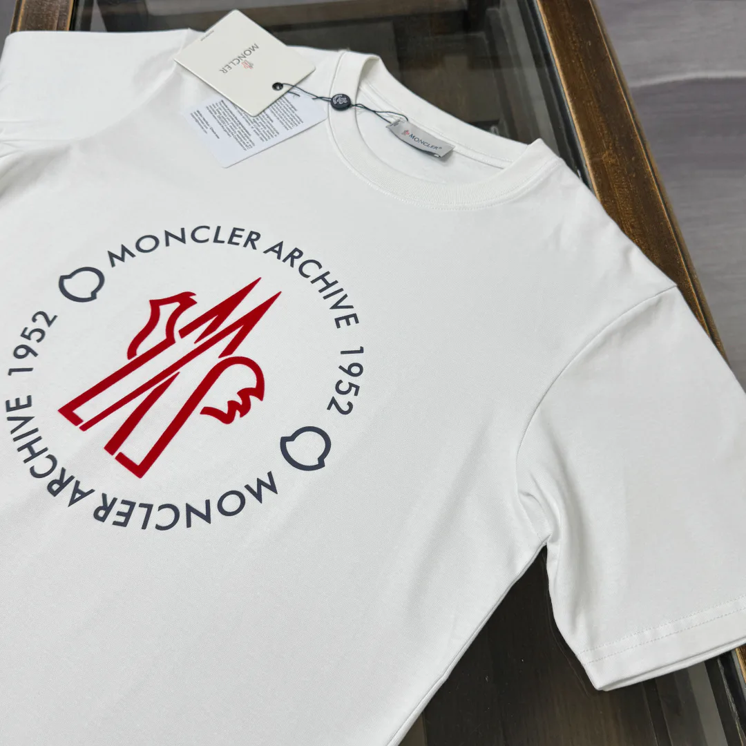 Футболки Женские Moncler 11885600