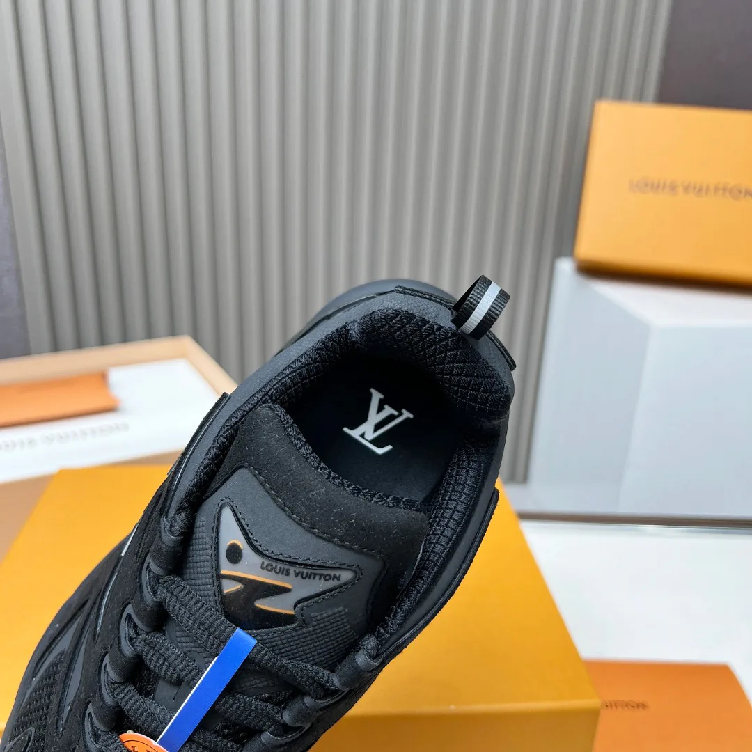 Кроссовки Мужские Louis Vuitton 2937785