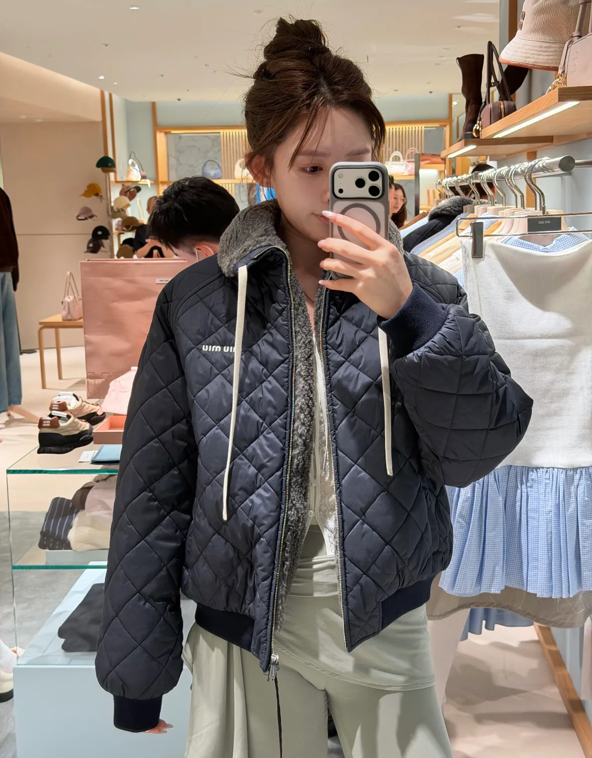 Куртки И Пуховики Женские Miu Miu 18033268