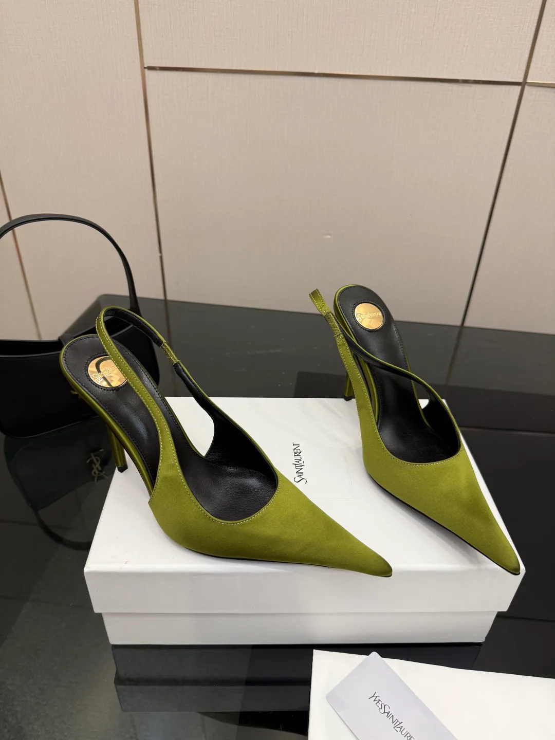 Босоножки Женские Saint Laurent 11409928