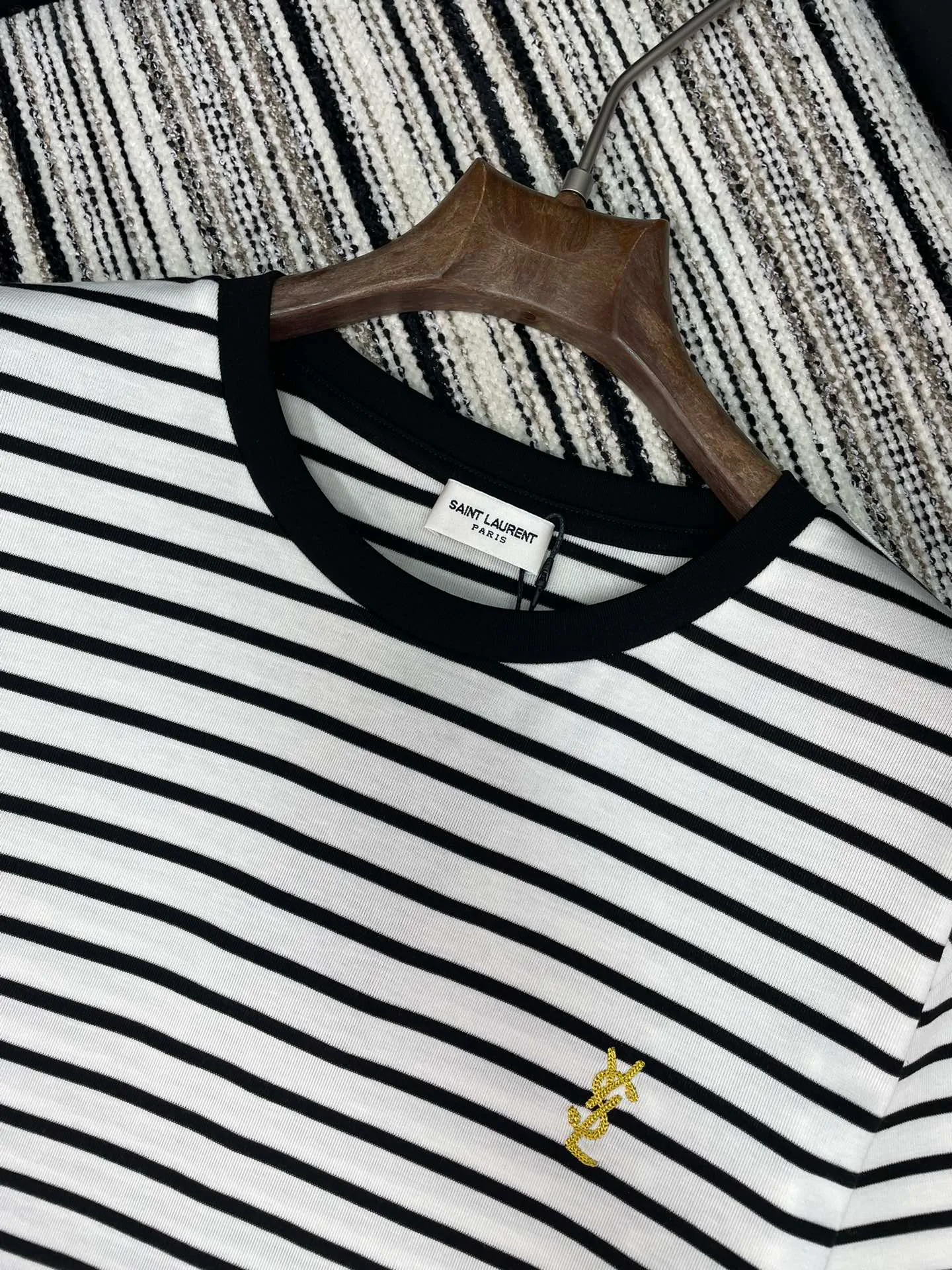 Футболки Женские Saint Laurent 681833