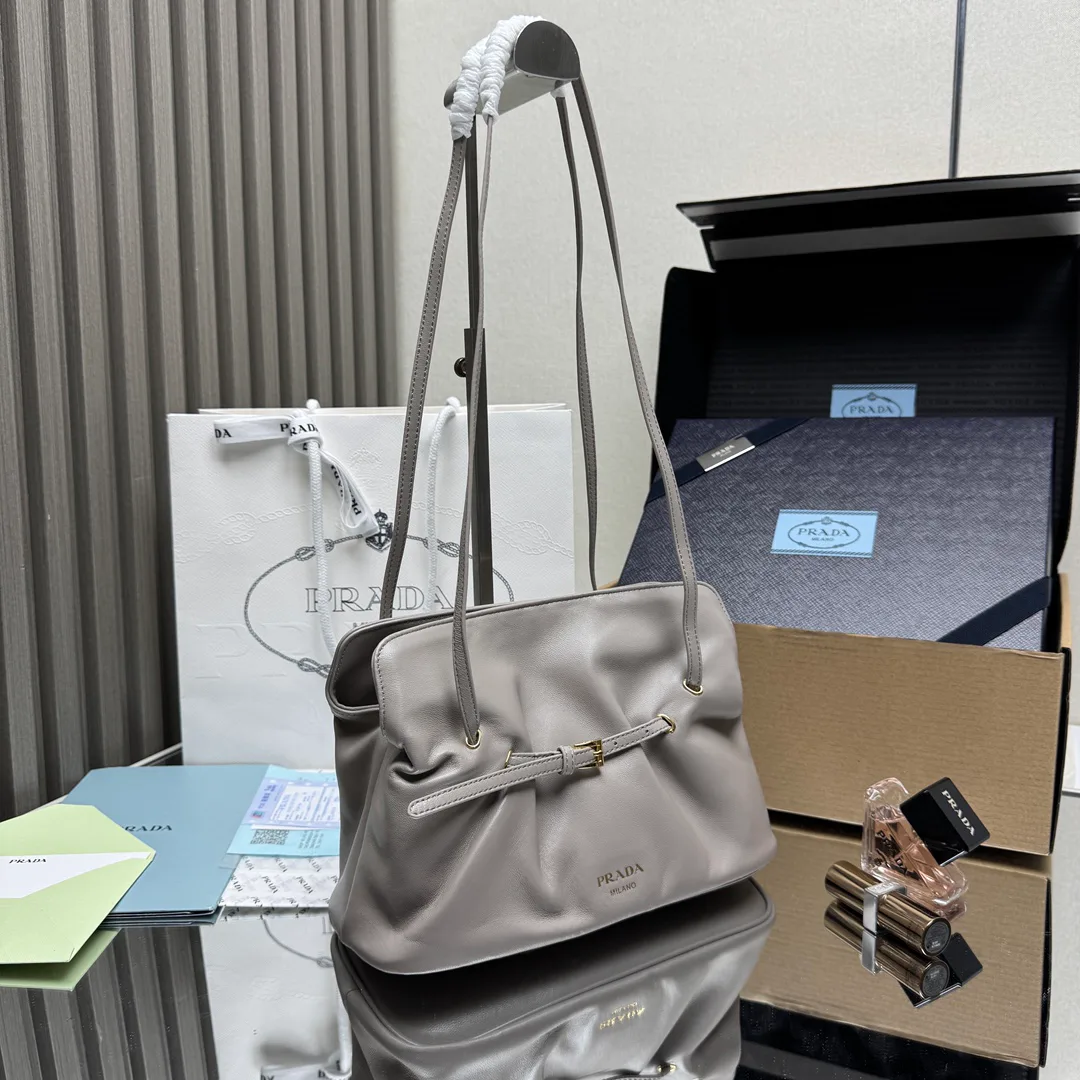 Классические Сумки Женские Bottega Veneta 11565730