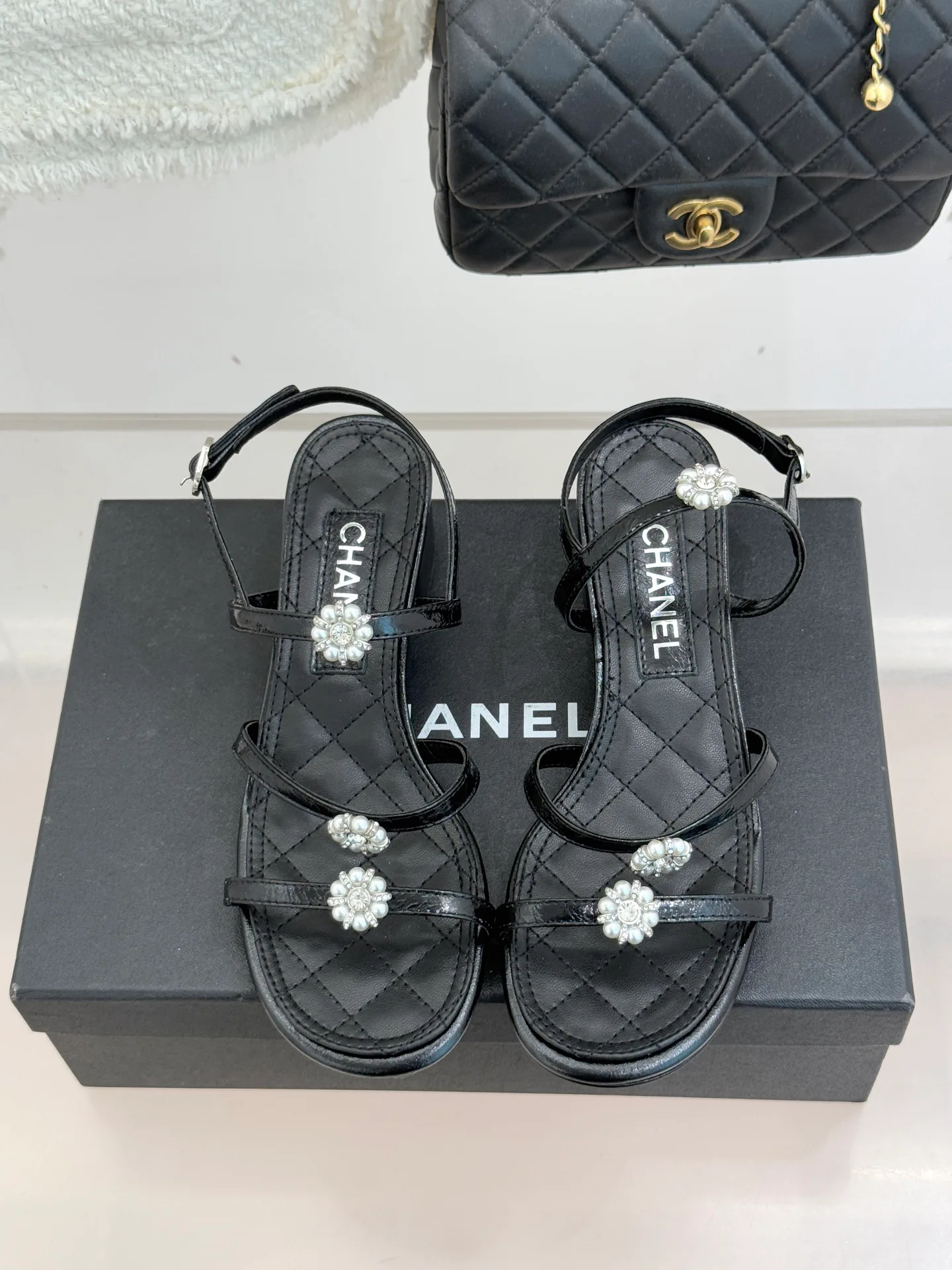 Босоножки Женские Chanel 10395293