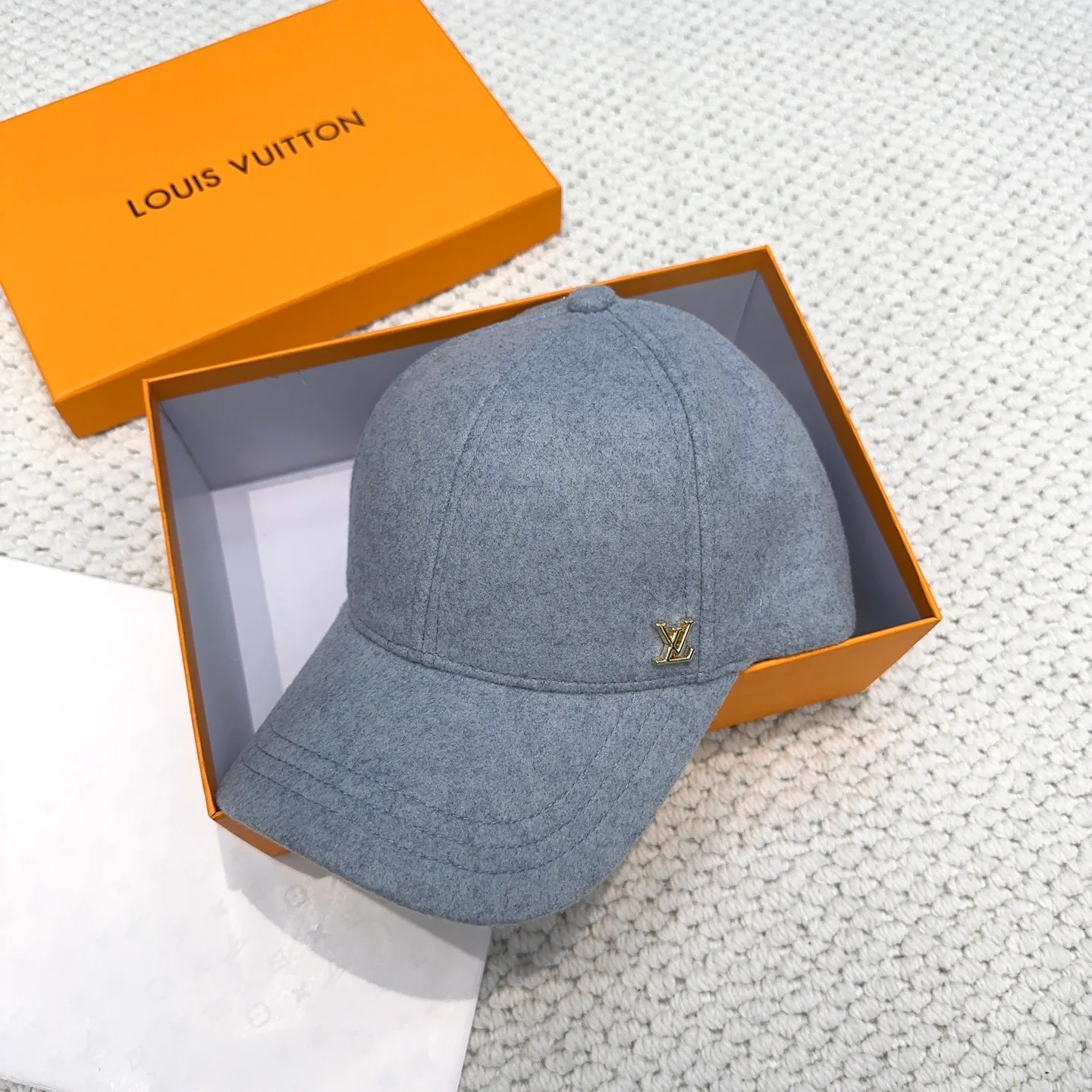 Головные Уборы Louis Vuitton 980979