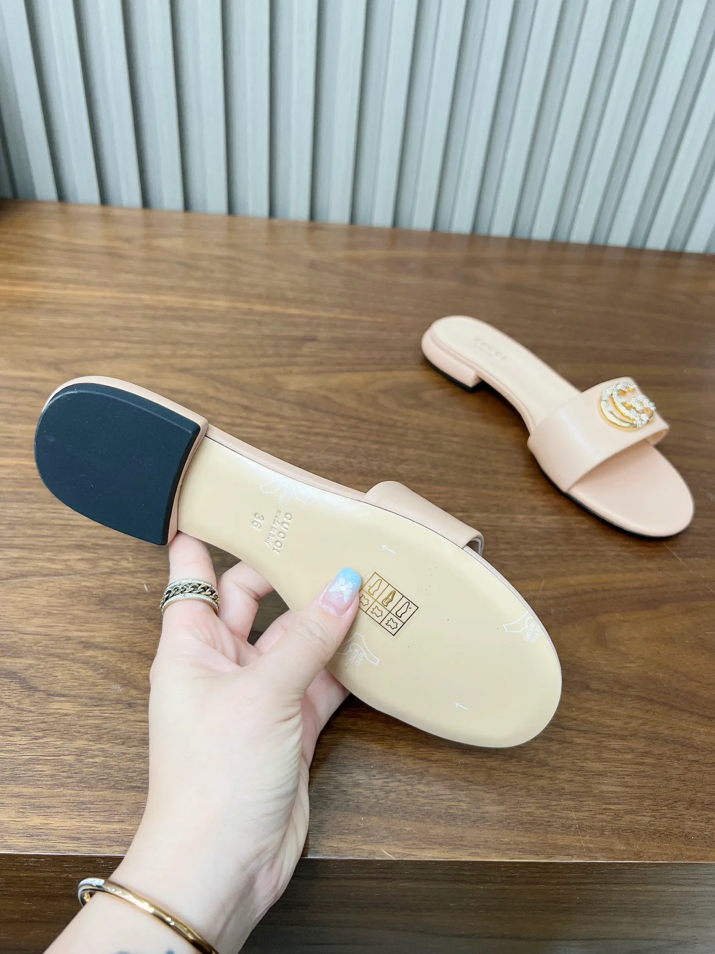 Шлепанцы Женские Gucci 14195