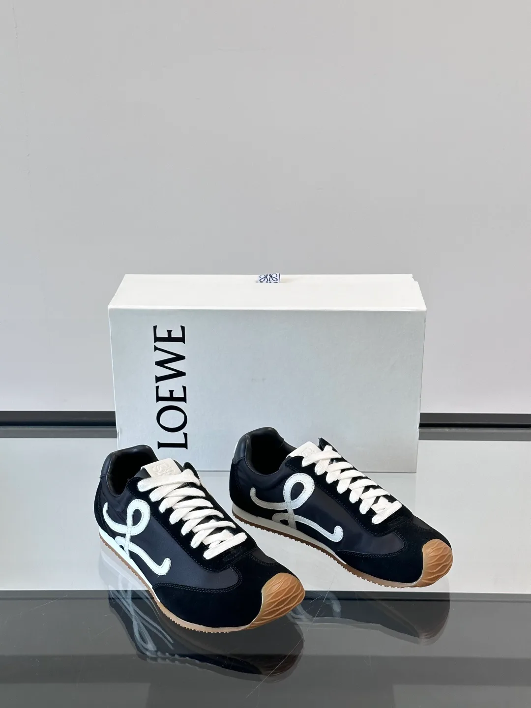 Кроссовки Женские Loewe 18762340