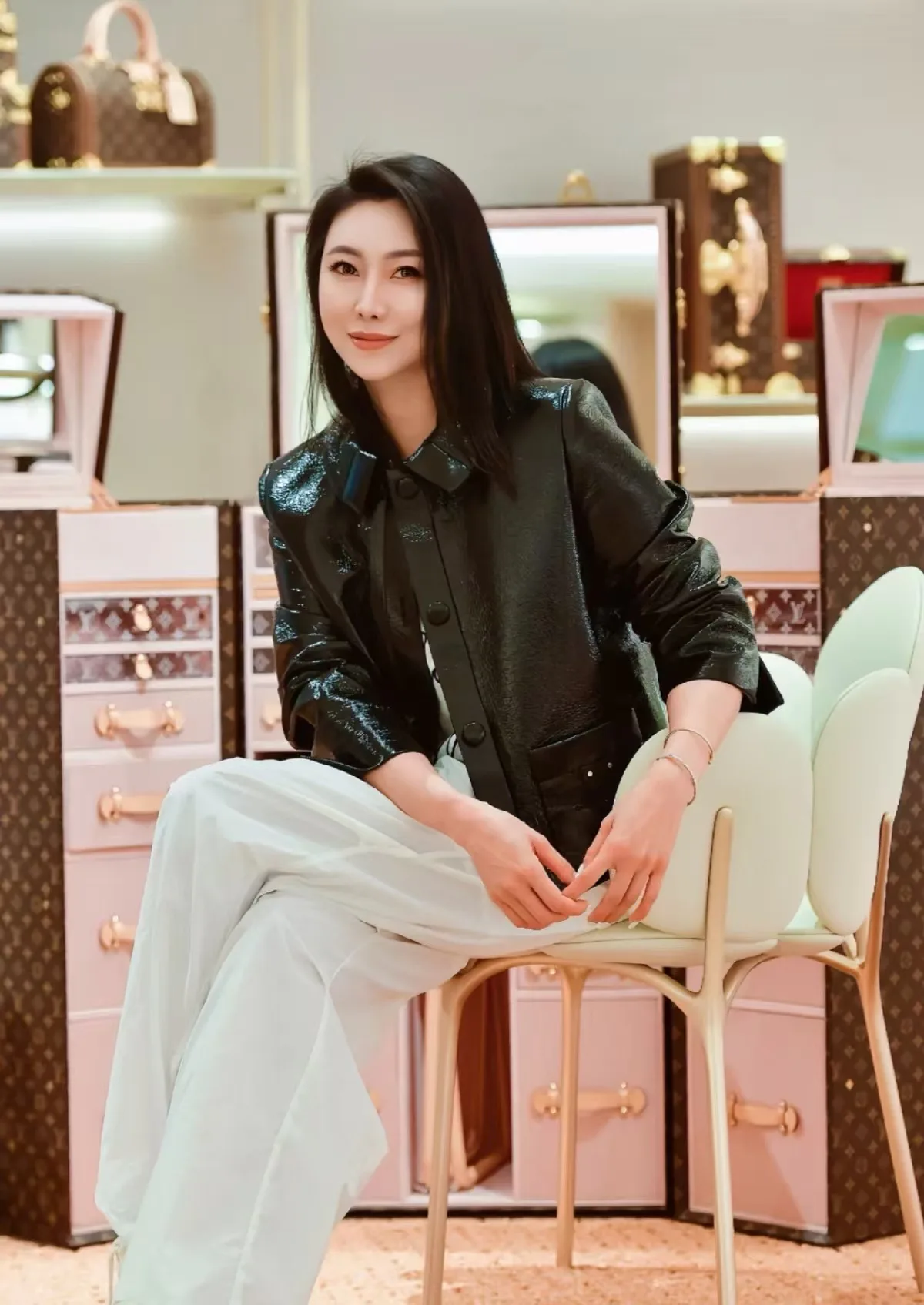 Кожаные Куртки И Дублёнки Женские Louis Vuitton 1890553