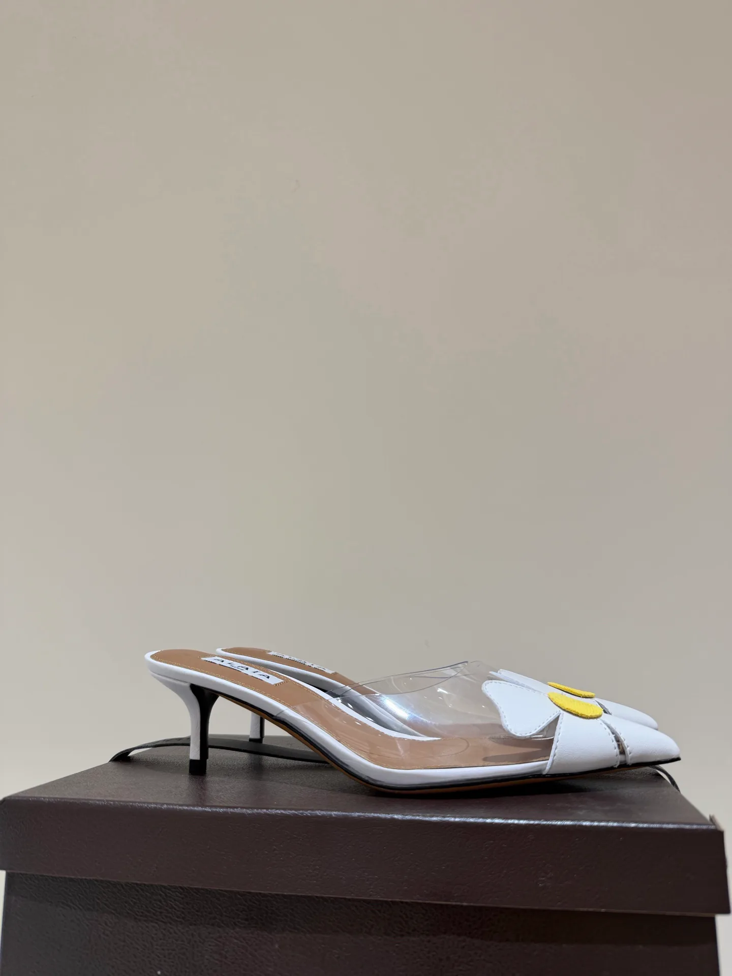 Босоножки Женские Alaia 13350127