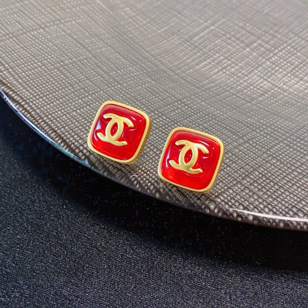 Бижутерия Chanel 109900