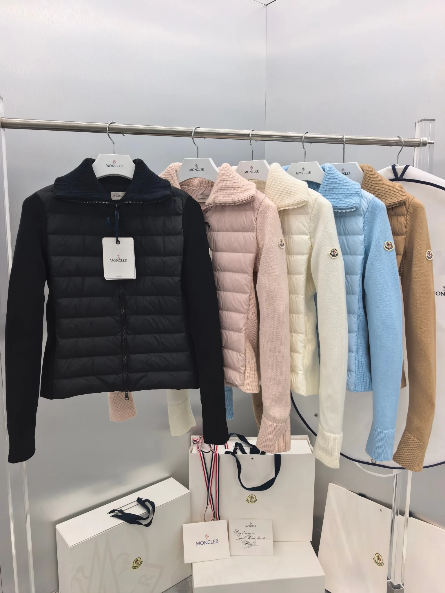 Куртки И Пуховики Женские Moncler 18762818