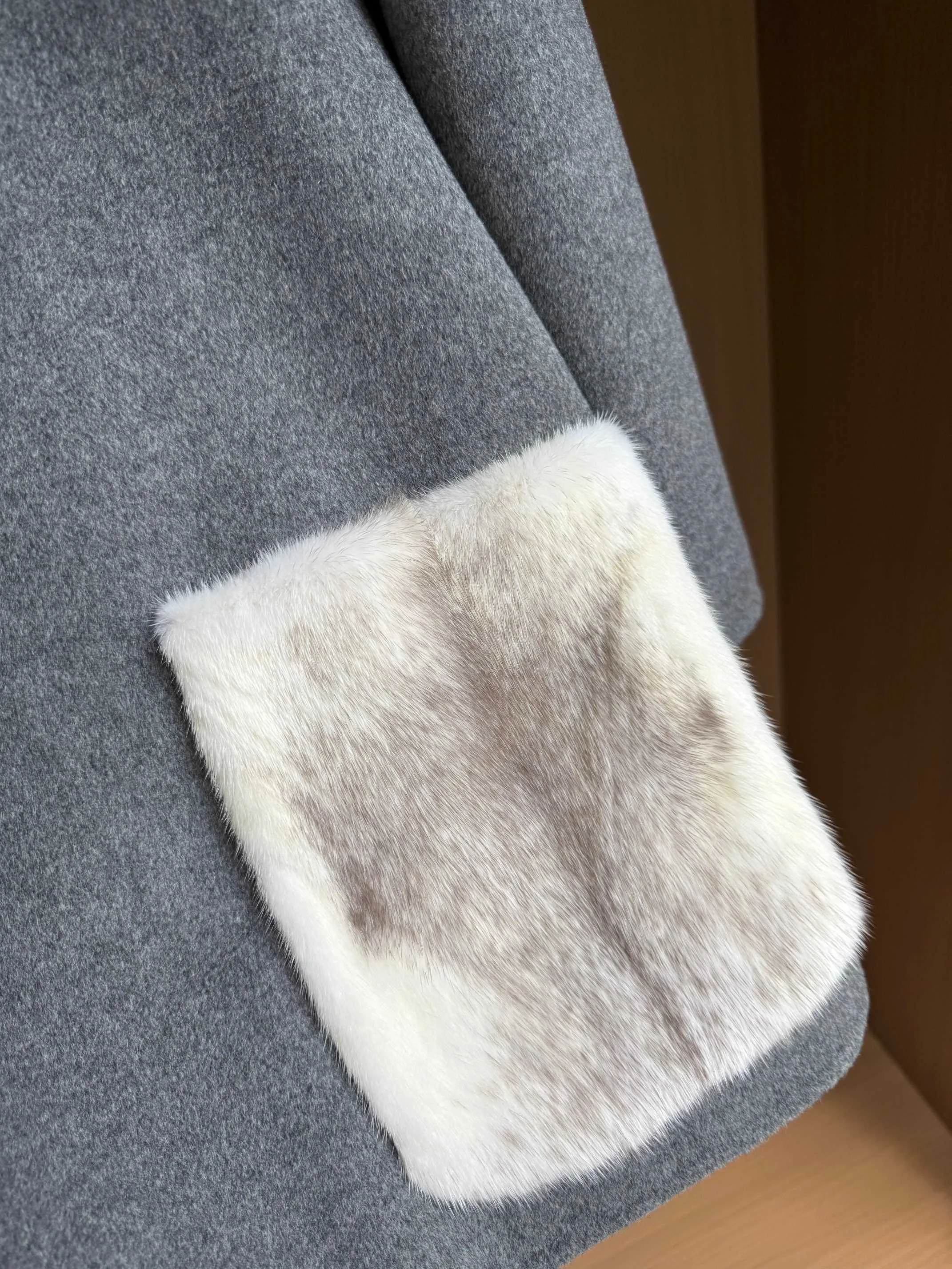 Пальто Женские Loro Piana 17959105