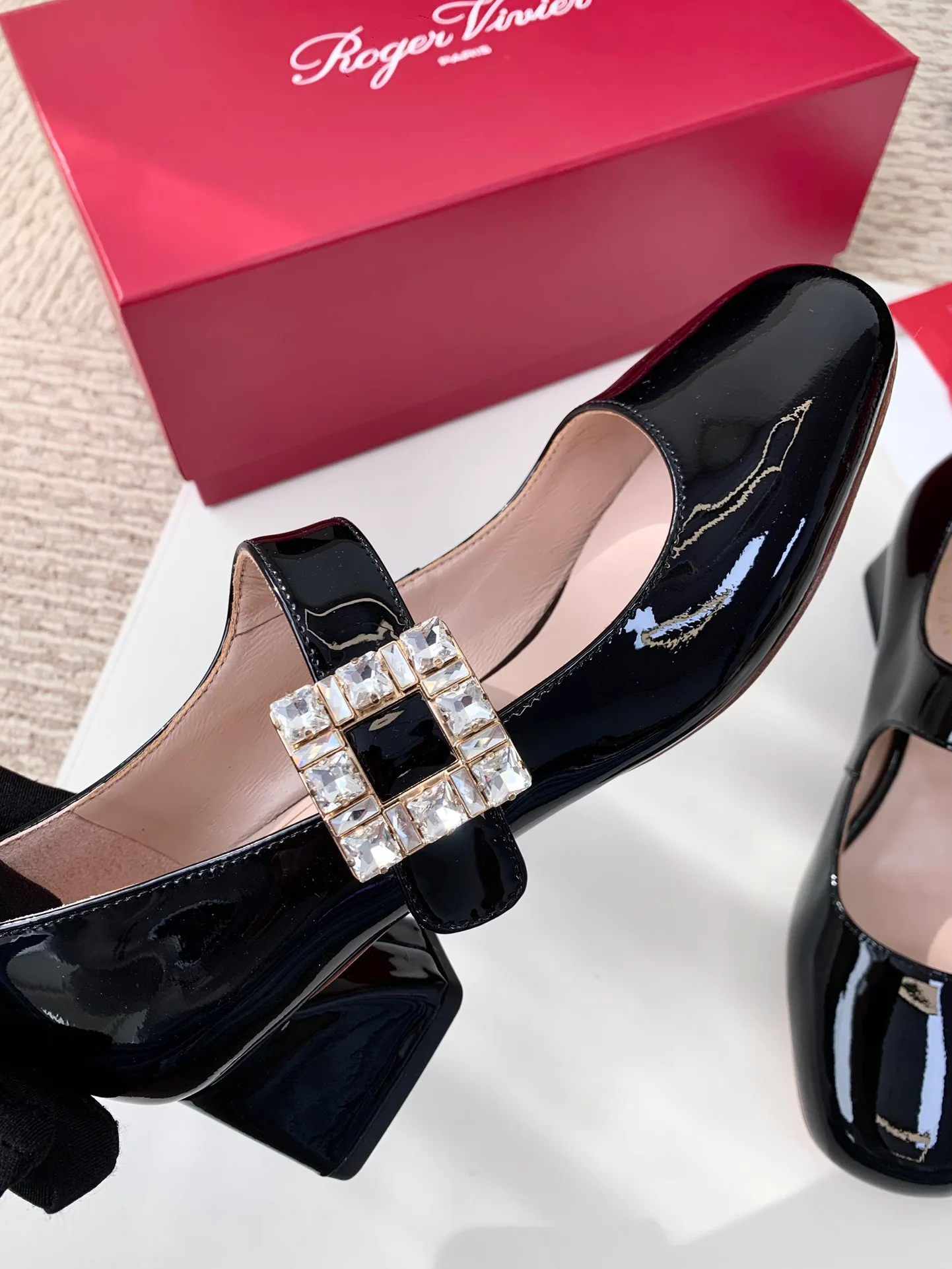 Туфли Женские Roger Vivier 17990350