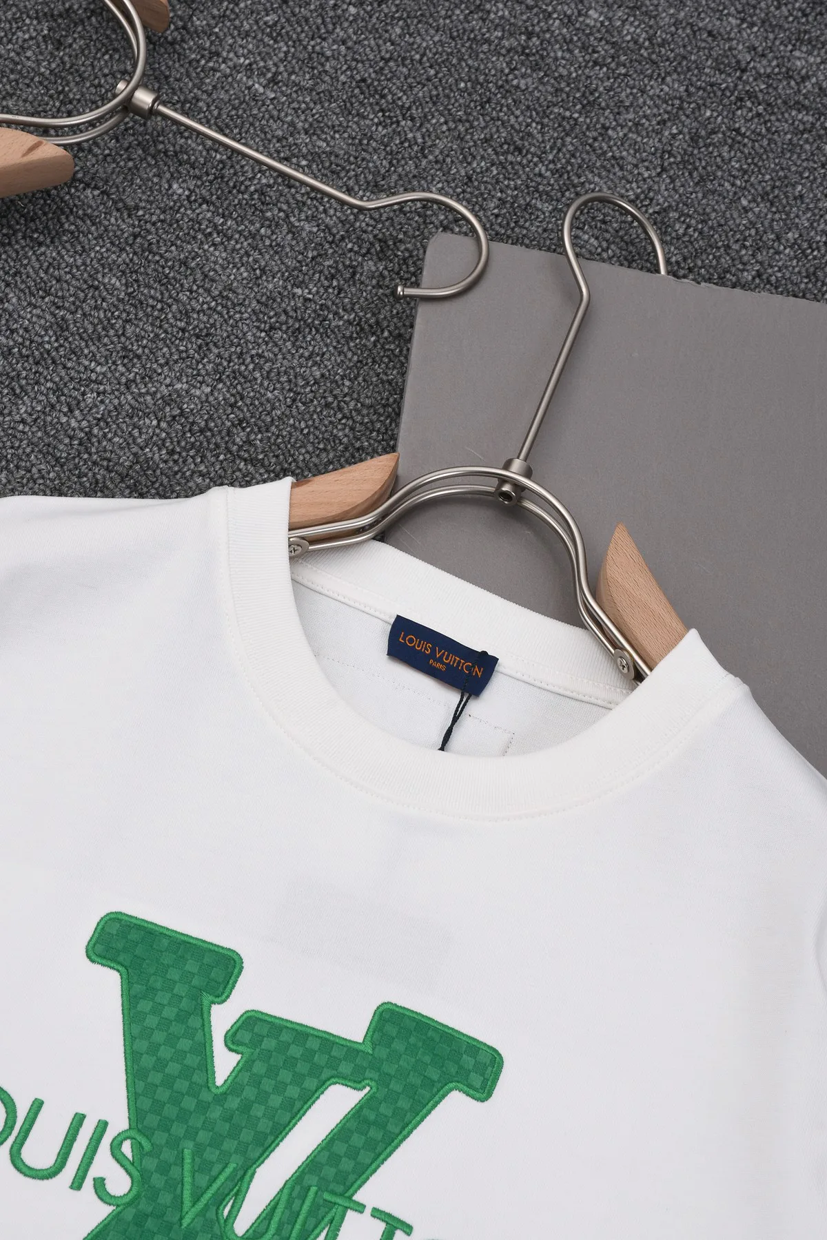 Футболки Женские Louis Vuitton 2406