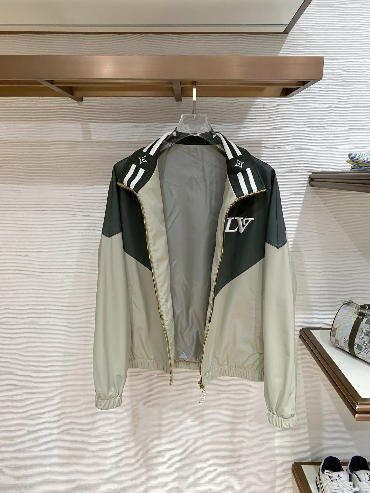 Куртки И Пуховики Мужские Louis Vuitton 10300315